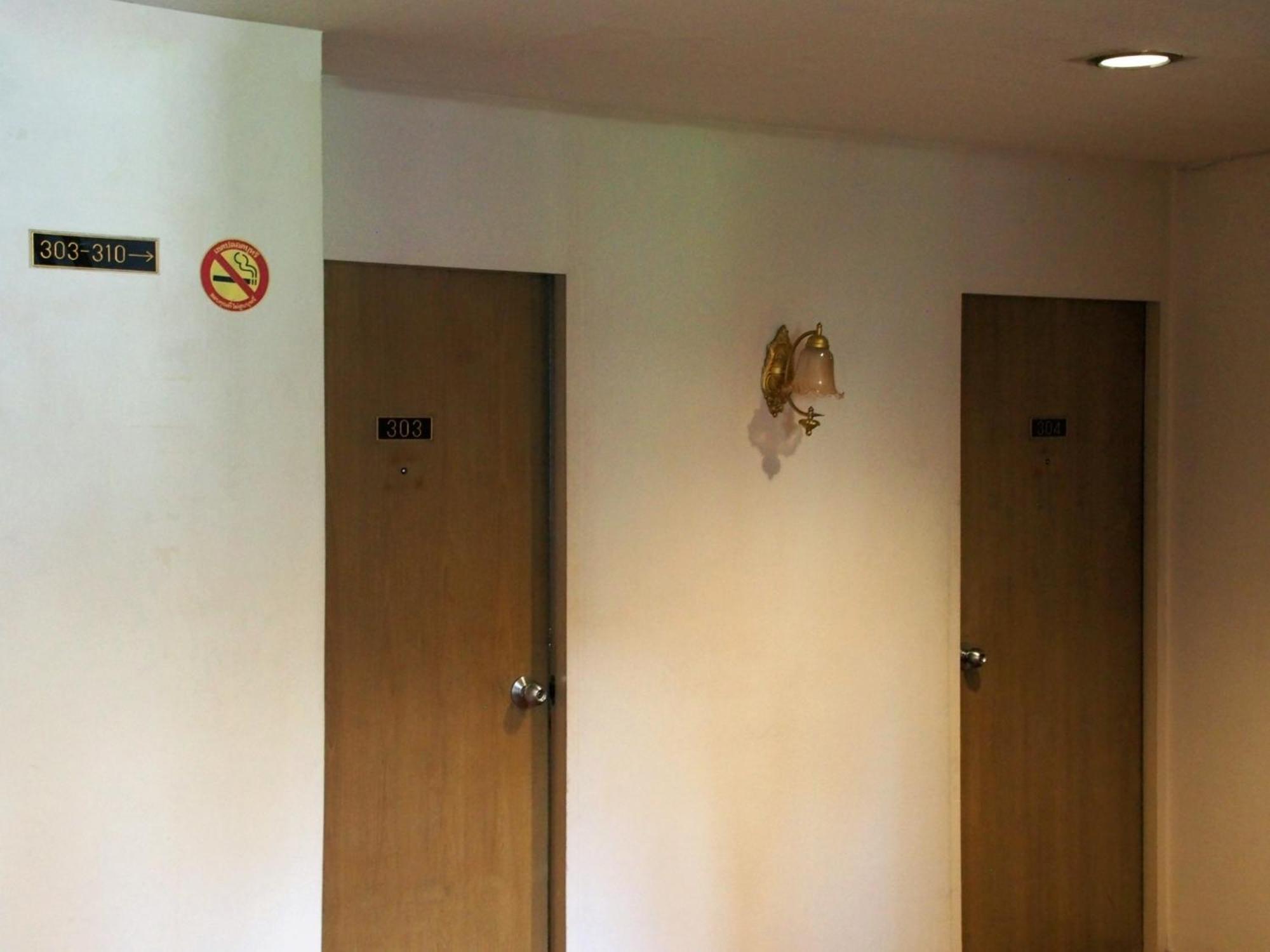 Wish Inn Chidlom V วิช อินน์ ชิดลม 2 방콕 외부 사진